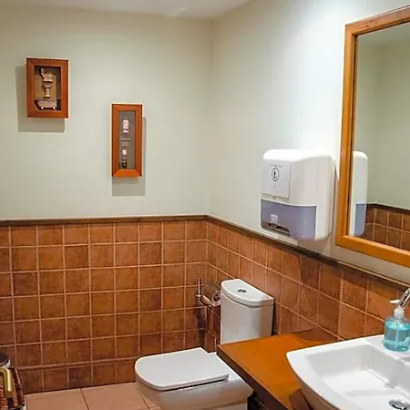 Albares Hotel