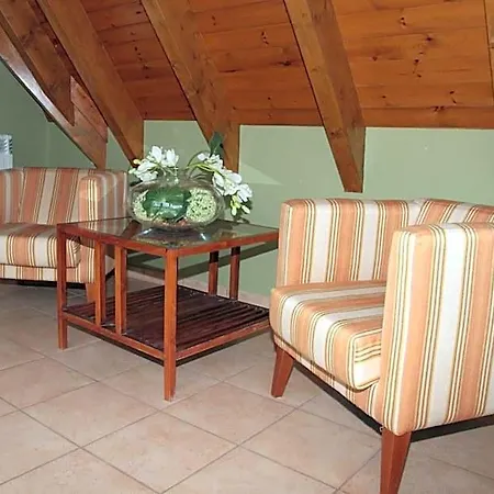 Hotel Albares 3*