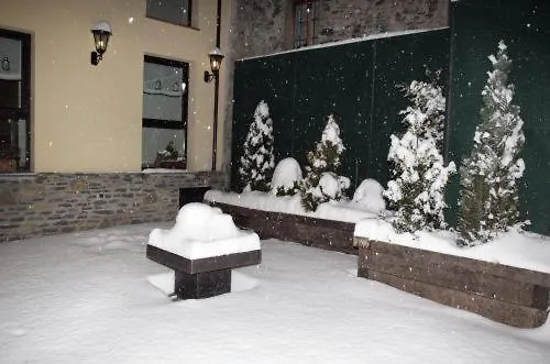 Hotel Albares 3*